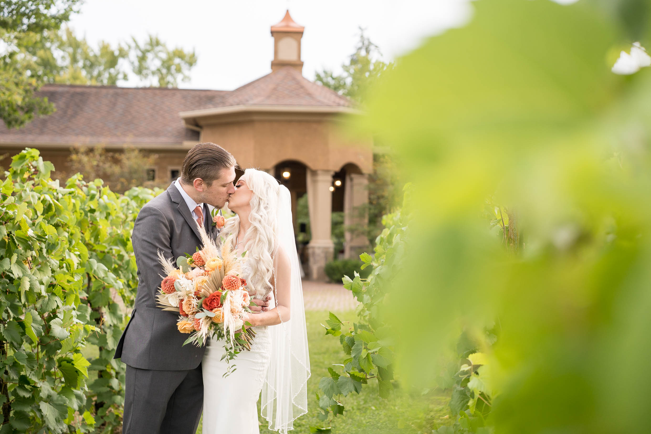 Gervasi Vineyard Wedding Photos, Pavilion wedding at Gervasi Vineyard