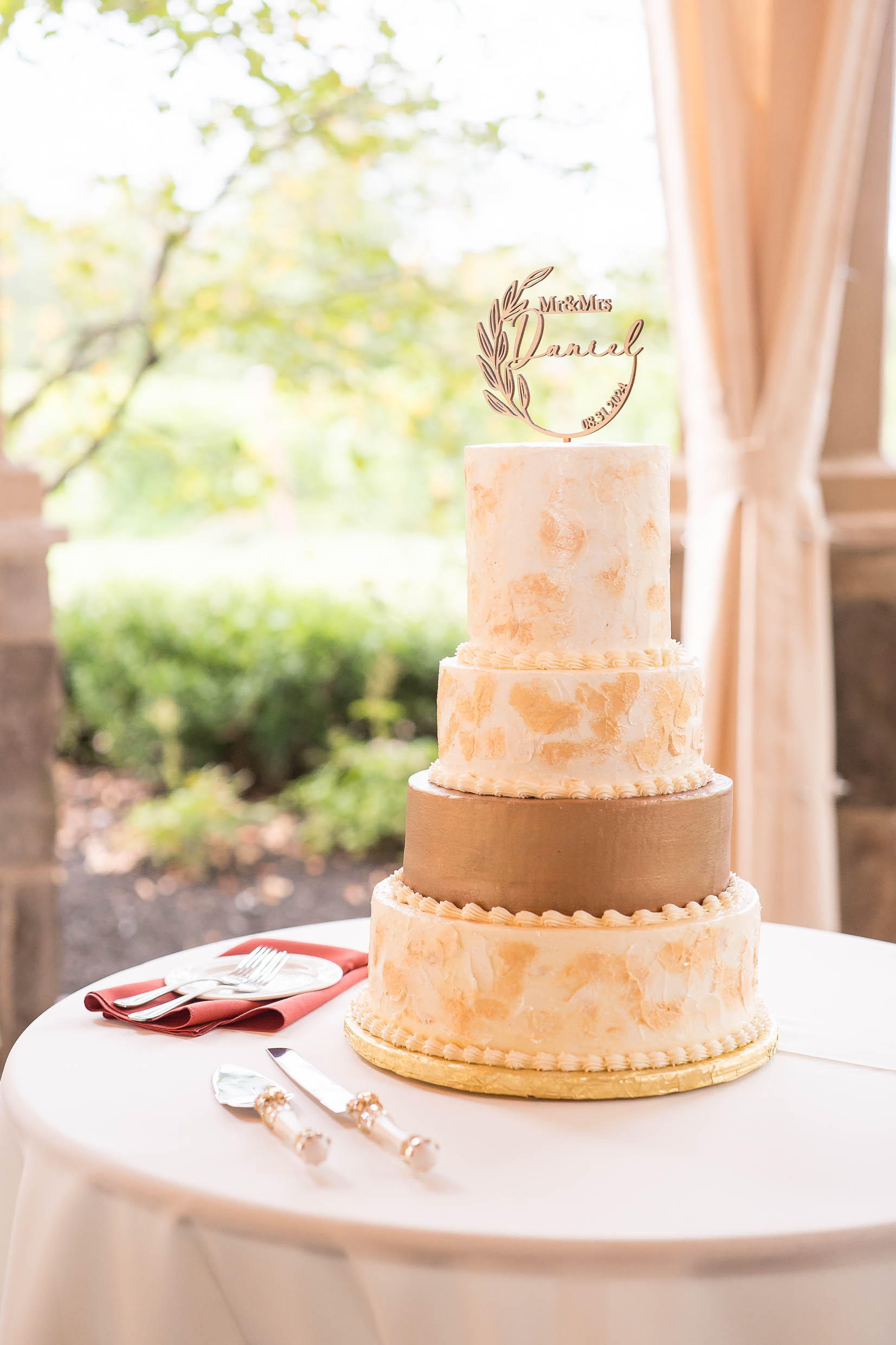 Gervasi Vineyard Wedding Photos, wedding cake