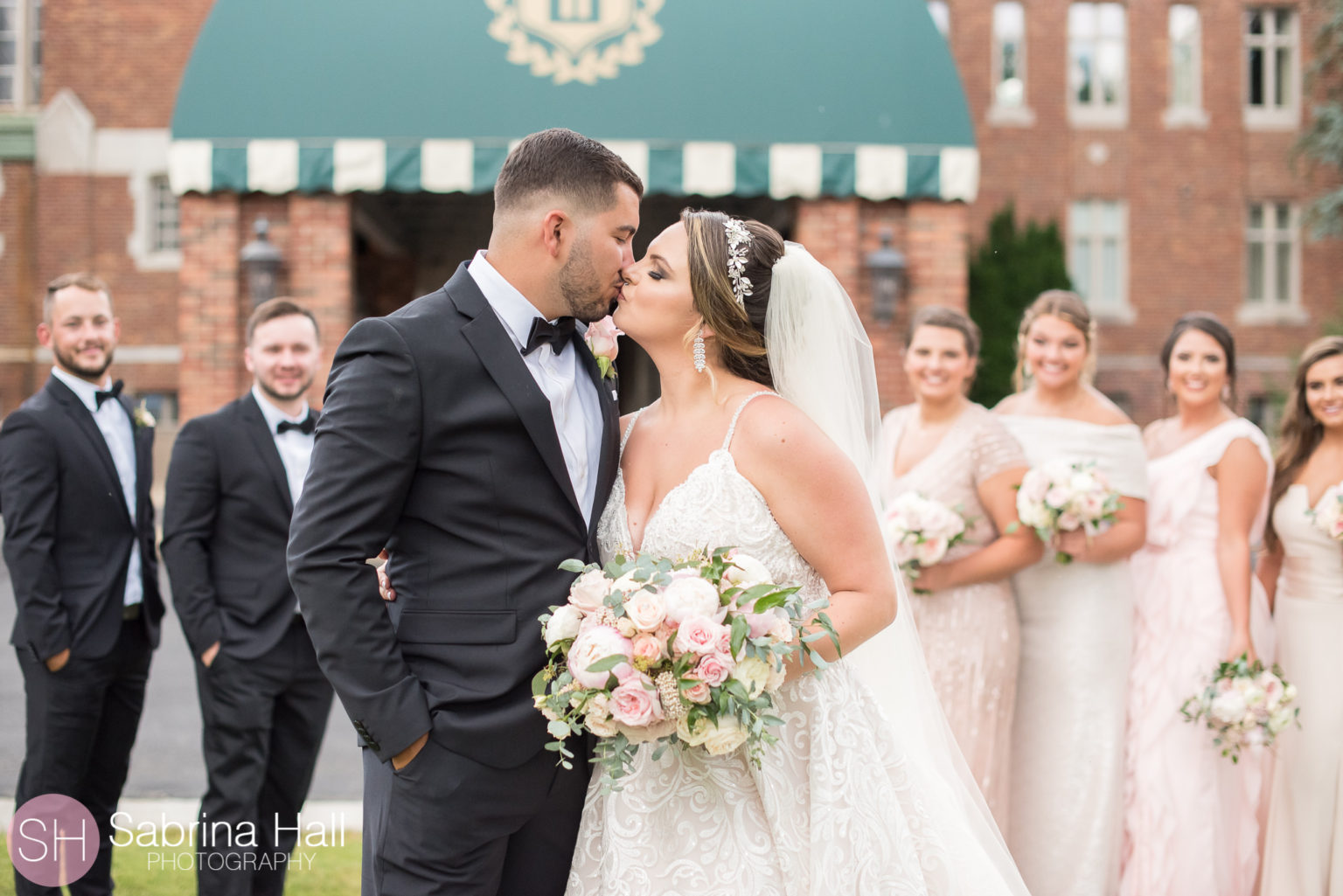 Akron Canton Wedding Photographer