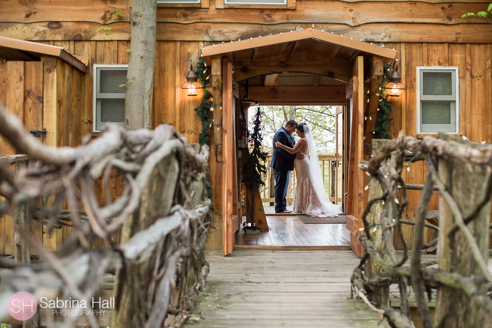 Grand Barn at Mohicans Wedding