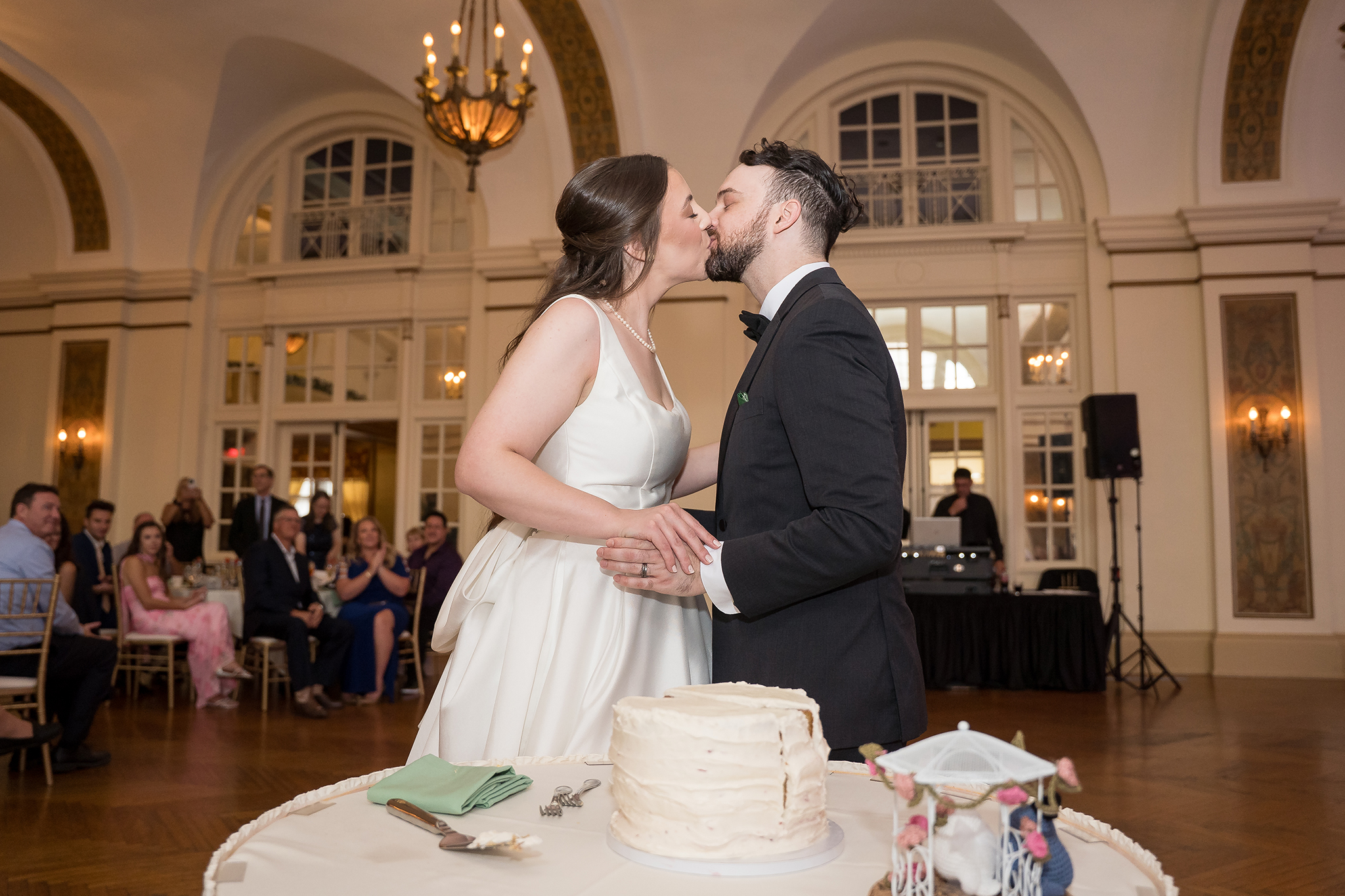 Graystone Hall Wedding Cake Cutting