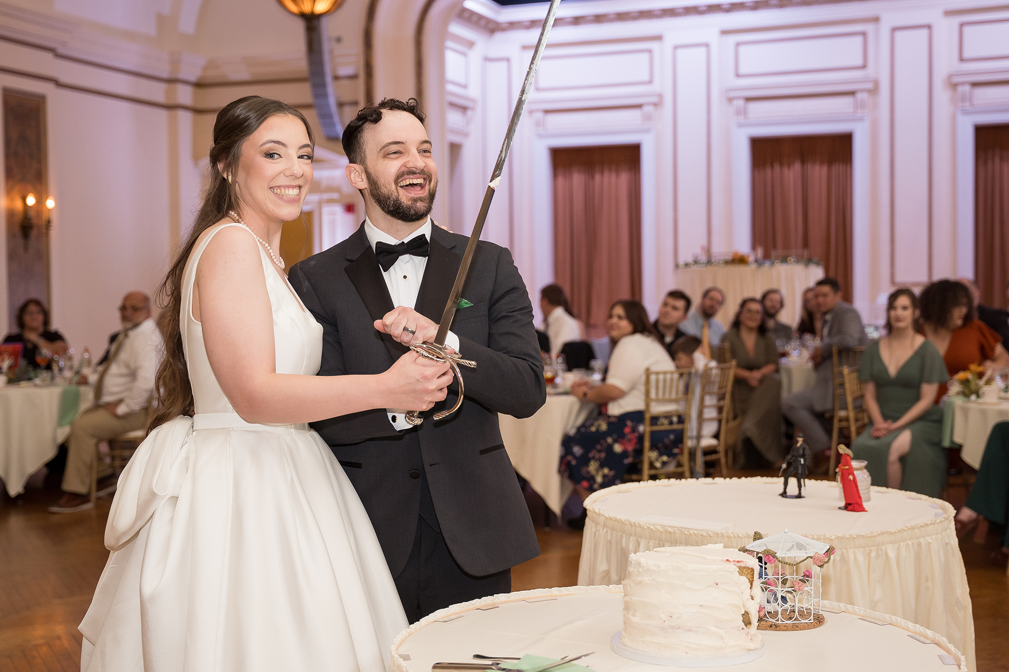 Graystone Hall Wedding Cake Cutting