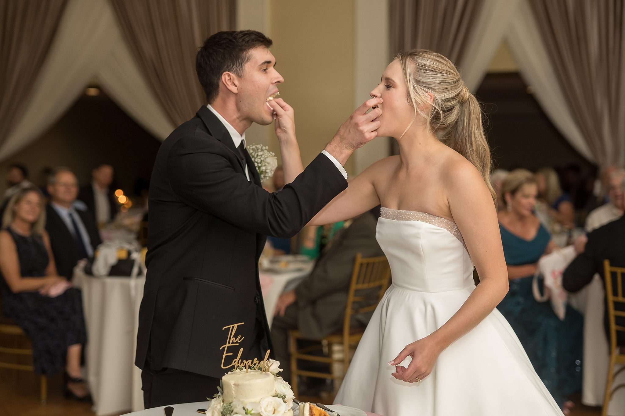 Onesto Event Center Wedding Cake