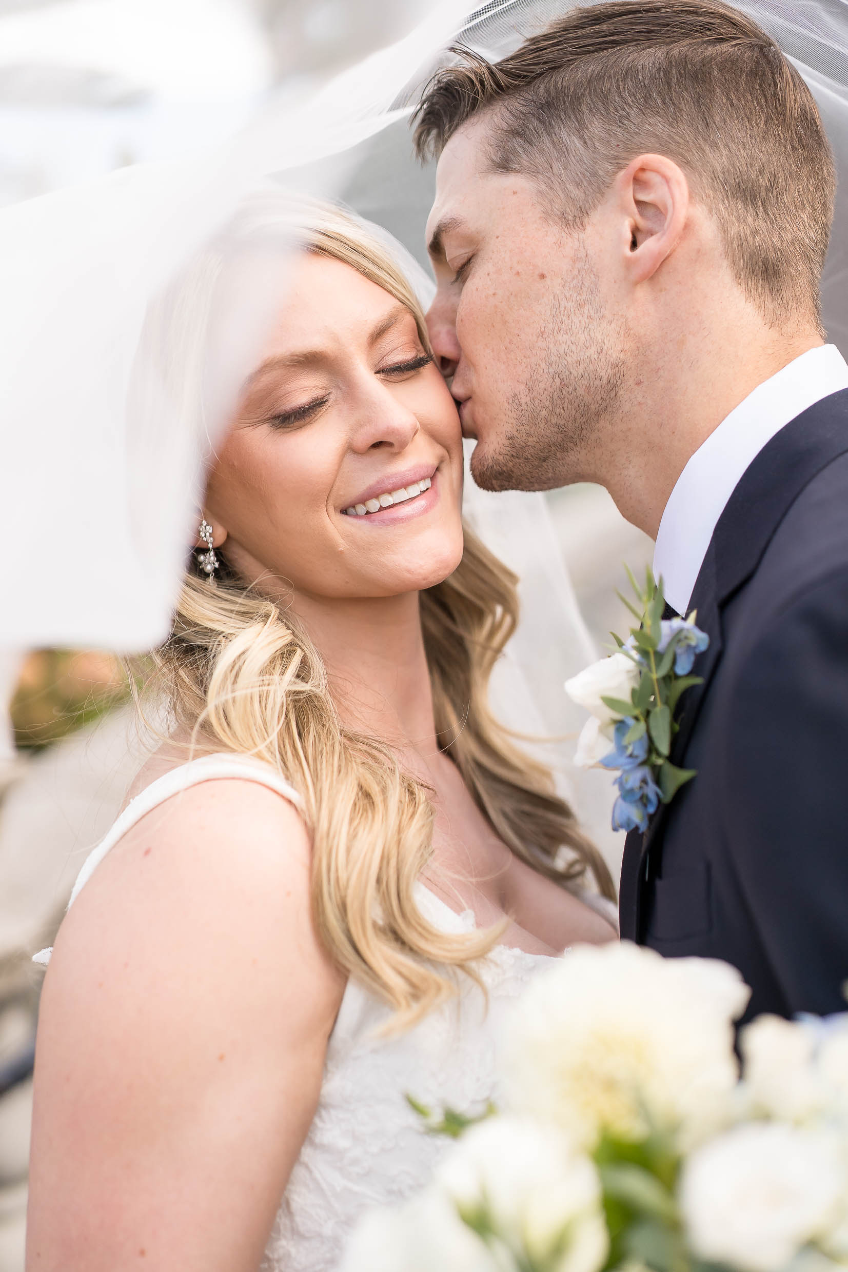 Bride and groom portraits at Portage Country Club in Akron Ohio.