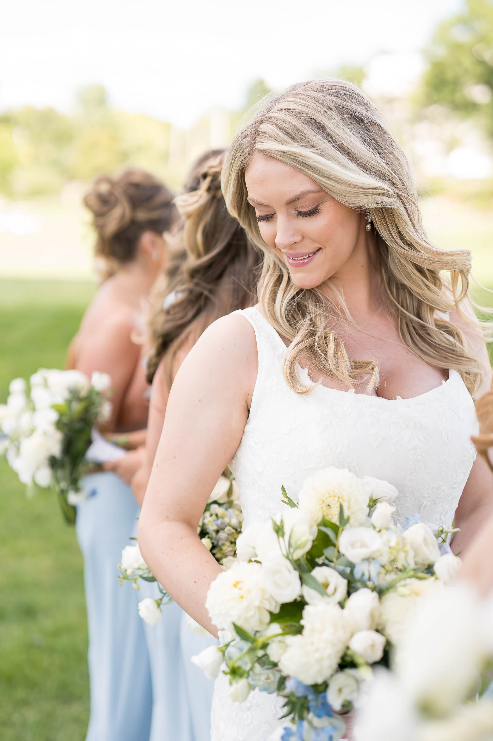 Akron Wedding Photographer, Portage Country Club wedding in Akron Ohio, Bridal portraits