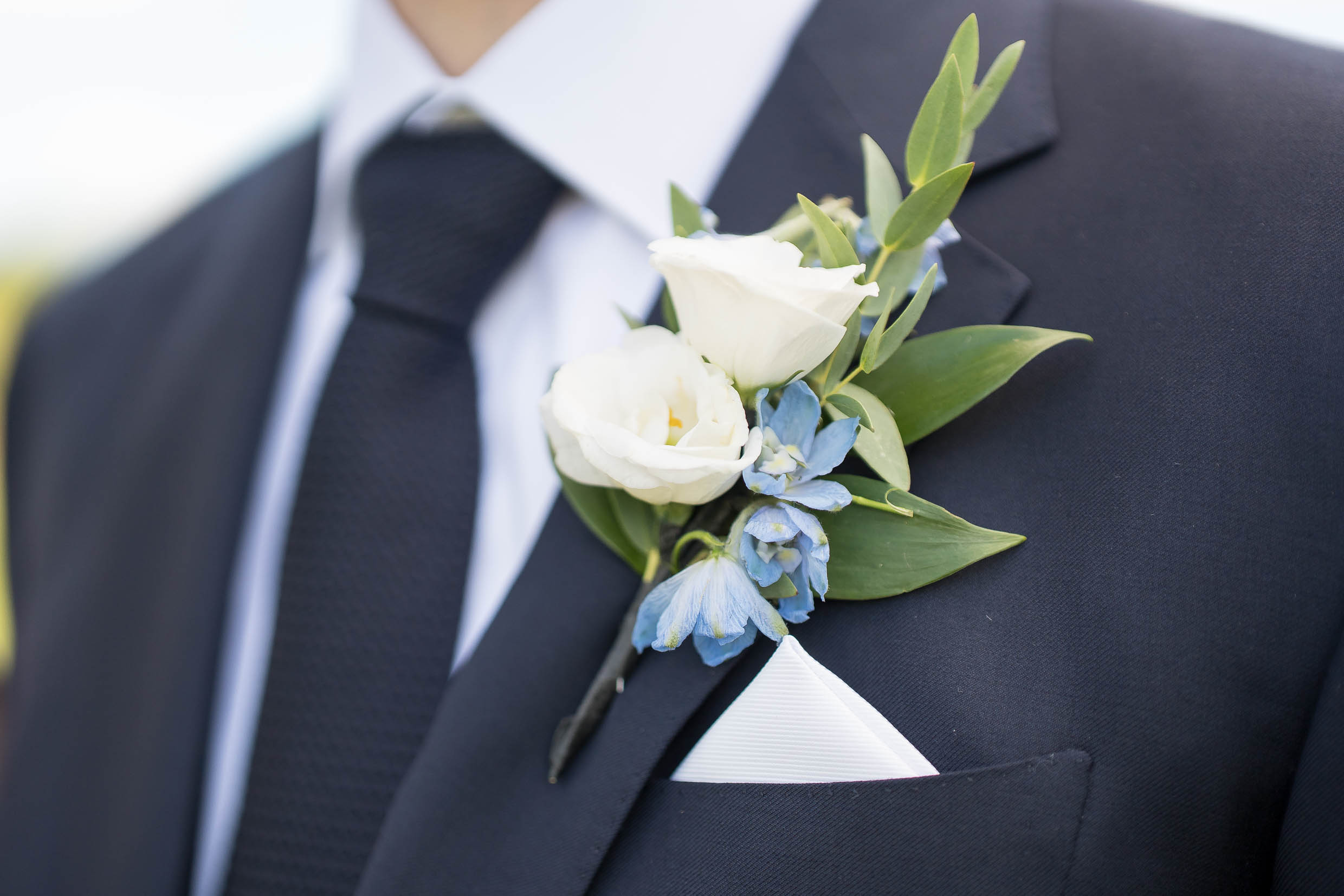 Akron Wedding Photographer, Portage Country Club wedding in Akron Ohio