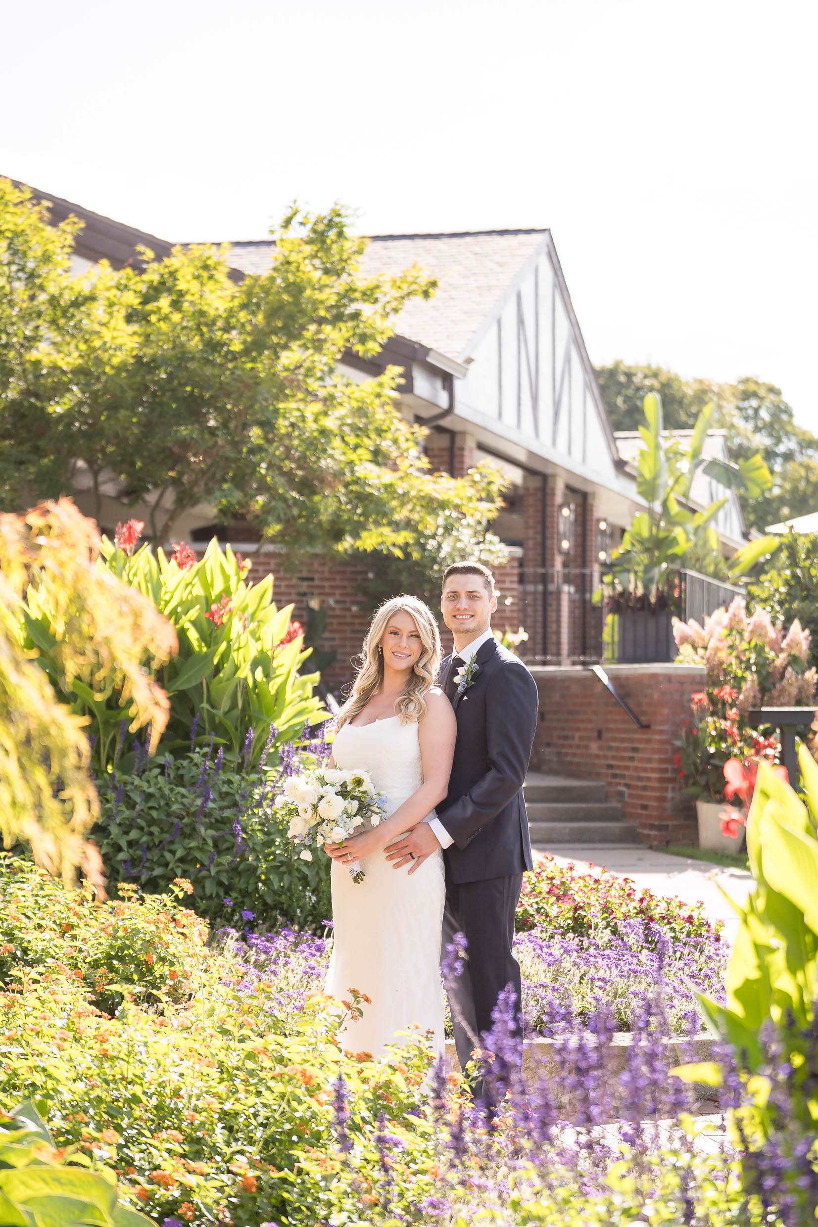 Akron Wedding Photographer, Portage Country Club wedding in Akron Ohio