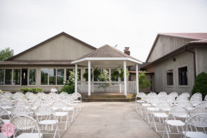 Chenoweth golf course wedding