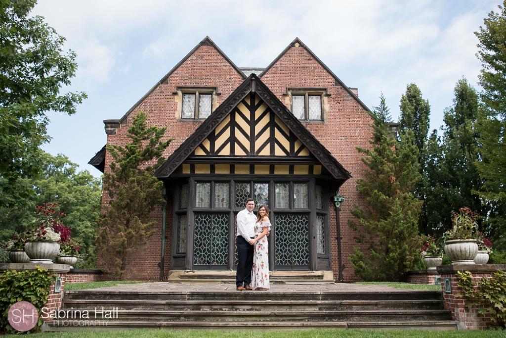 Stan Hywet Engagement Photos